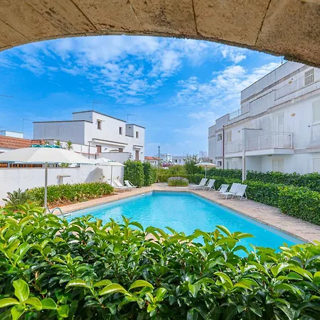 Ξενοδοχείο με διαμερίσματα Le Piscine Int 5 4*