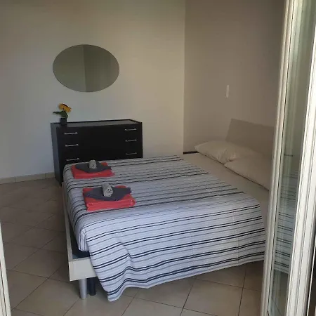 Ξενοδοχείο με διαμερίσματα Le Piscine Relax *