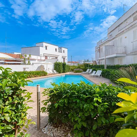 Ξενοδοχείο με διαμερίσματα Le Piscine Relax Nardò
