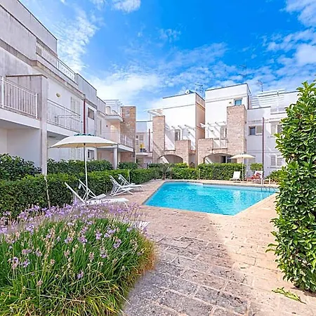 Le Piscine Int 5 מלון דירות 4*